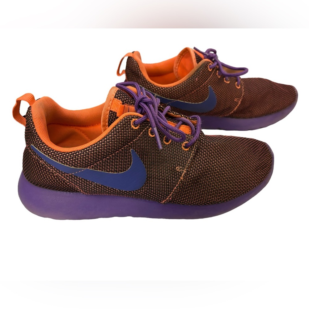 Nike Women's Purple And Orange Roshe‎ Run Sneakers Running Shoes Size 9